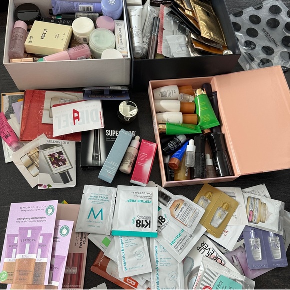 Mysterious Sample Box! - Picture 3 of 5